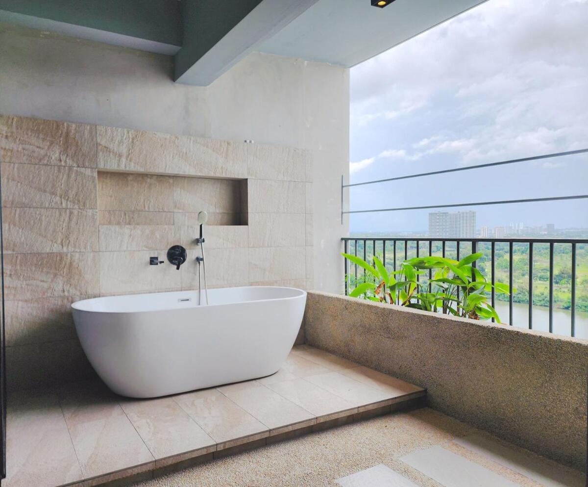 Bayu Marina -- Bathtub, 5 Mins To Mid Valley #2pax By Cowidea Pangsapuri *