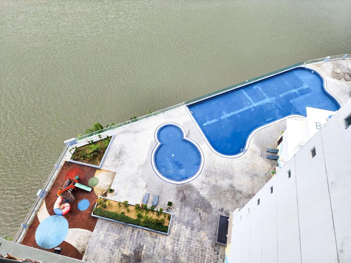 Bayu Marina -- Bathtub, 5 Mins To Mid Valley #2pax By Cowidea Pangsapuri *